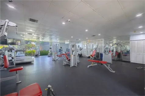 9365 Fontainebleau Boulevard Miami FL 33172