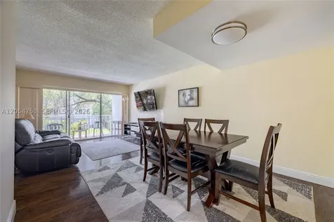 9365 Fontainebleau Boulevard Miami FL 33172