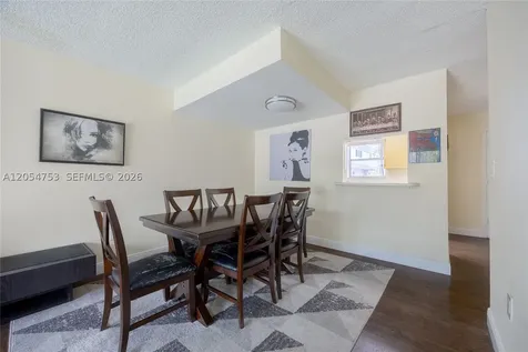 9365 Fontainebleau Boulevard Miami FL 33172