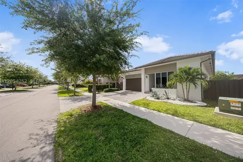 15274 SW 176th Lane Miami FL 33187