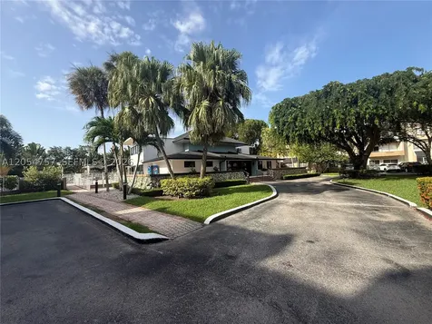 7755 SW 86th Street Miami FL 33143