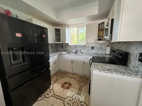 7516 NE 1st Avenue Miami FL 33138