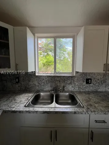 7516 NE 1st Avenue Miami FL 33138
