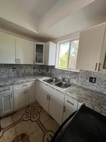 7516 NE 1st Avenue Miami FL 33138