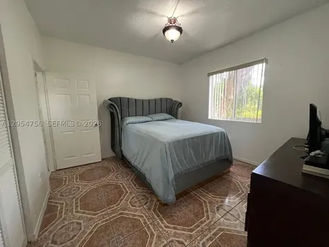 7516 NE 1st Avenue Miami FL 33138