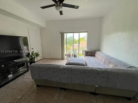 7516 NE 1st Avenue Miami FL 33138