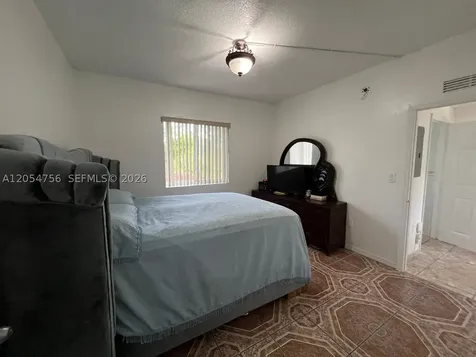 7516 NE 1st Avenue Miami FL 33138