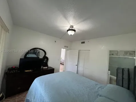 7516 NE 1st Avenue Miami FL 33138