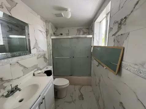 7516 NE 1st Avenue Miami FL 33138