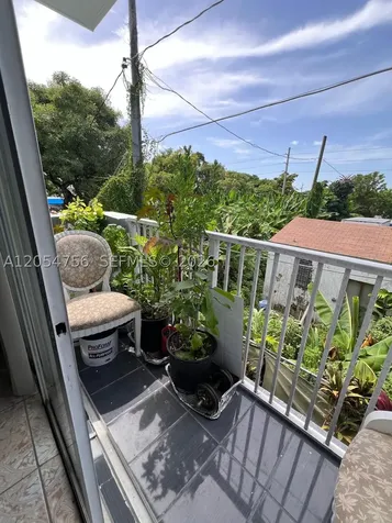 7516 NE 1st Avenue Miami FL 33138
