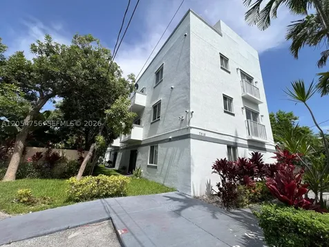 7516 NE 1st Avenue Miami FL 33138