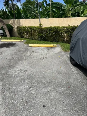 7516 NE 1st Avenue Miami FL 33138
