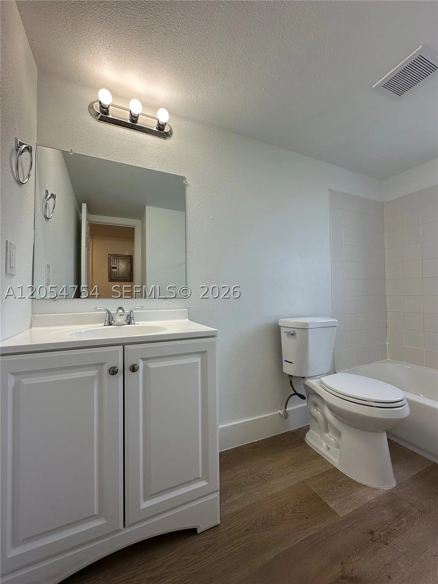 2910 Pierce Street Hollywood FL 33020