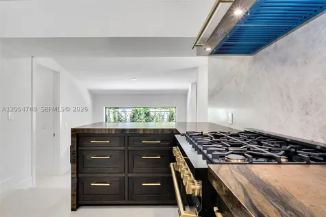 899 NE 71st Street Miami FL 33138