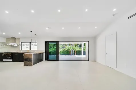 899 NE 71st Street Miami FL 33138