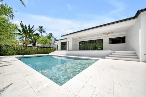 899 NE 71st Street Miami FL 33138