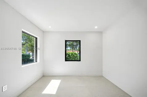 899 NE 71st Street Miami FL 33138