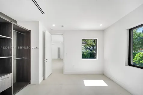 899 NE 71st Street Miami FL 33138