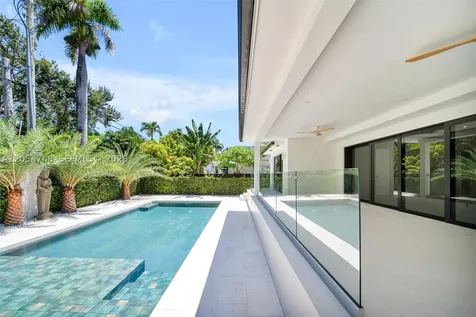 899 NE 71st Street Miami FL 33138