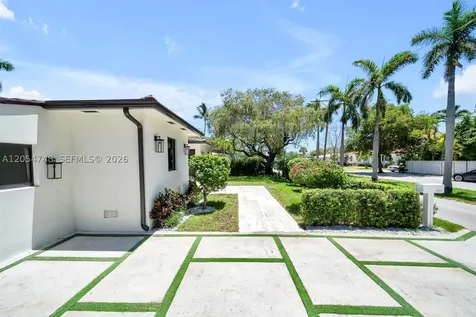 899 NE 71st Street Miami FL 33138