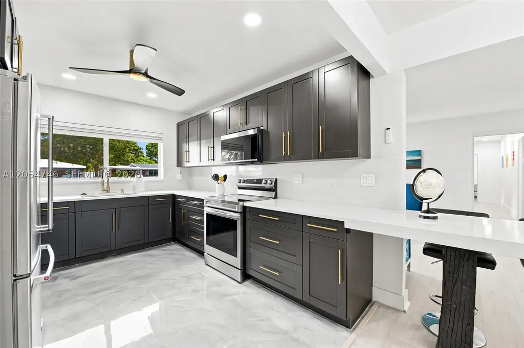 417 NE 11th Avenue Pompano Beach FL 33060