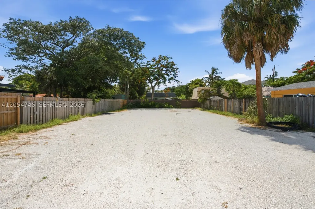 417 NE 11th Avenue Pompano Beach FL 33060