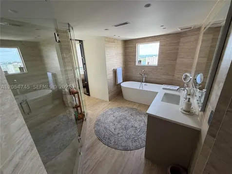 16425 Collins Avenue Sunny Isles Beach FL 33160