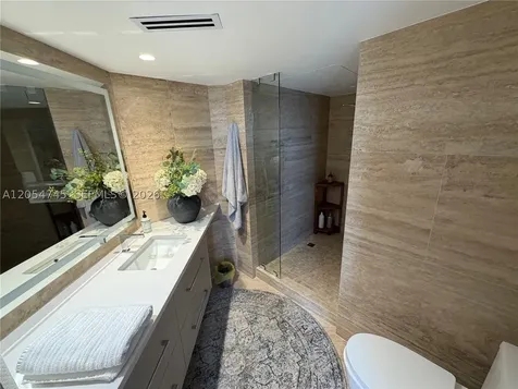 16425 Collins Avenue Sunny Isles Beach FL 33160