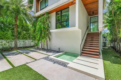 288 Palm Avenue Miami Beach FL 33139
