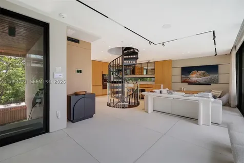 288 Palm Avenue Miami Beach FL 33139