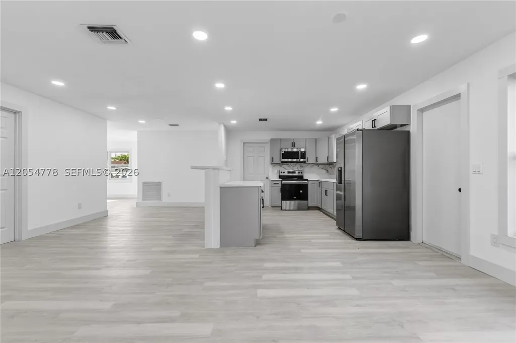 5719 Mayo Street Hollywood FL 33023