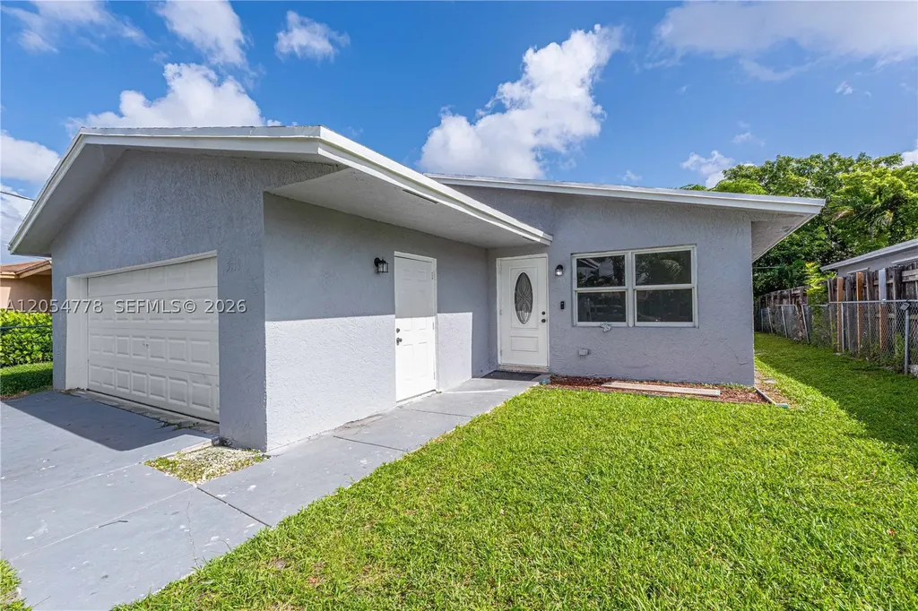 5719 Mayo Street Hollywood FL 33023