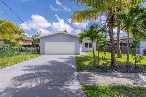 5719 Mayo Street Hollywood FL 33023