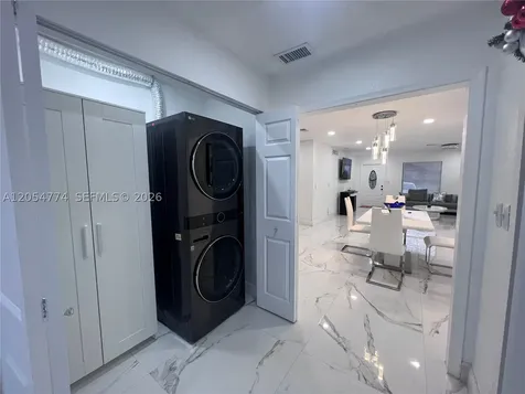 2001 SW 85th Avenue North Lauderdale FL 33068