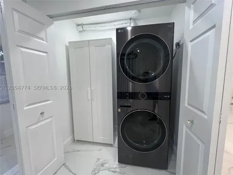 2001 SW 85th Avenue North Lauderdale FL 33068