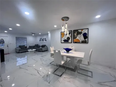 2001 SW 85th Avenue North Lauderdale FL 33068