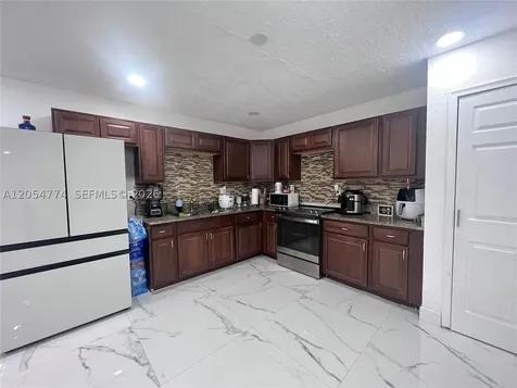 2001 SW 85th Avenue North Lauderdale FL 33068