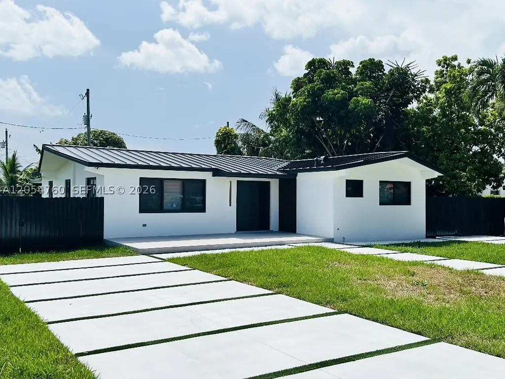430 SW 100th Avenue Sweetwater FL 33174