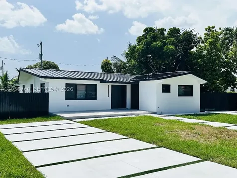 430 SW 100th Avenue Sweetwater FL 33174