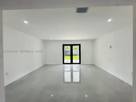 430 SW 100th Avenue Sweetwater FL 33174