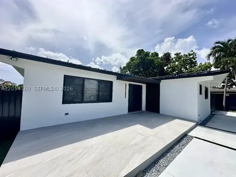 430 SW 100th Avenue Sweetwater FL 33174