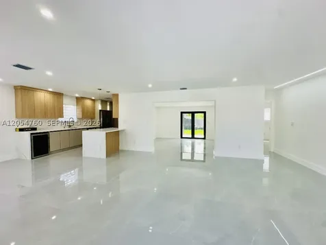 430 SW 100th Avenue Sweetwater FL 33174