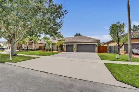 16366 N Mariposa Circle N Pembroke Pines FL 33331