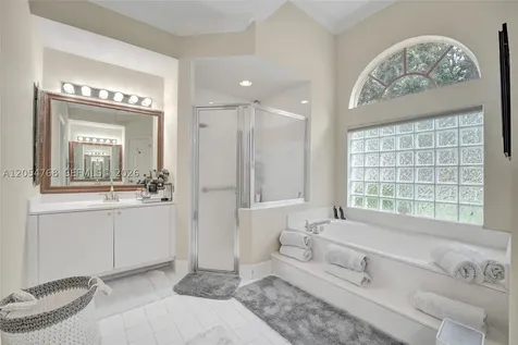 16366 N Mariposa Circle N Pembroke Pines FL 33331