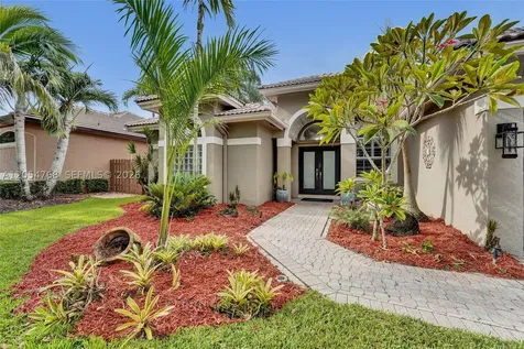 16366 N Mariposa Circle N Pembroke Pines FL 33331