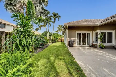 16366 N Mariposa Circle N Pembroke Pines FL 33331