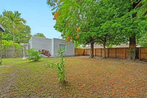 1024 SW 13th Court Miami FL 33135