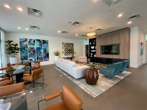 8373 Central Park Boulevard Doral FL 33166
