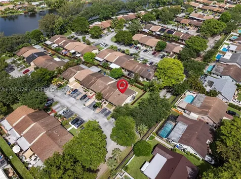 10301 Jasmine Court Pembroke Pines FL 33026