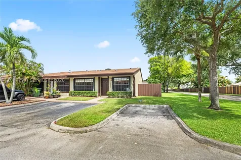 10301 Jasmine Court Pembroke Pines FL 33026